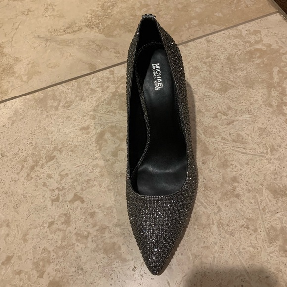 NEW Michael Kors pumps  size 9.5 - Picture 1 of 3